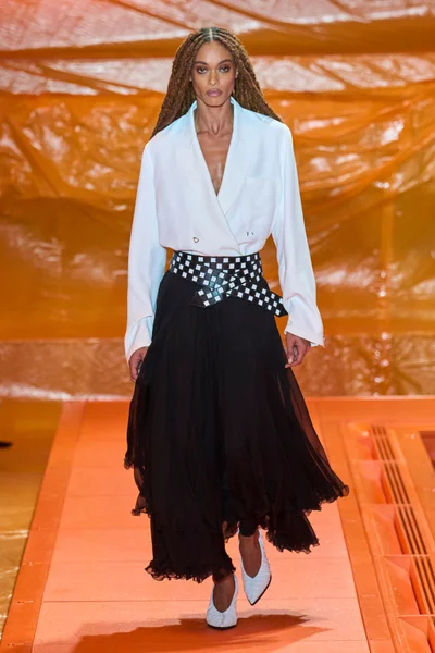 Look 7